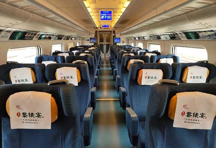 黎候宴高鐵列車(chē)頭枕巾廣告