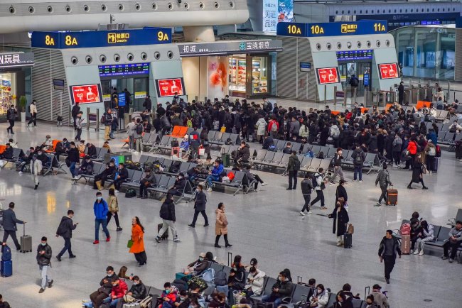 杭州東站有哪些廣告位？分別是什么價(jià)格？哪家廣告公司負(fù)責(zé)發(fā)布安裝？
