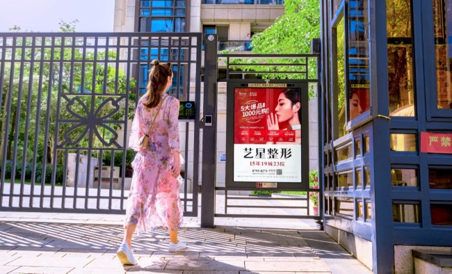廈門社區(qū)出入口門禁廣告價(jià)格，廈門門禁的燈箱廣告投放范圍