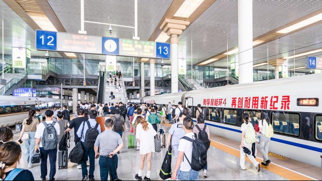 傳統(tǒng)制造業(yè)品牌推廣如何選擇機(jī)場(chǎng)和高鐵站廣告？